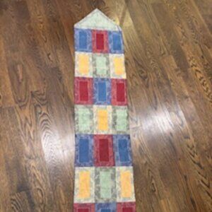 Clearout GUC Pier 1 Imports runner